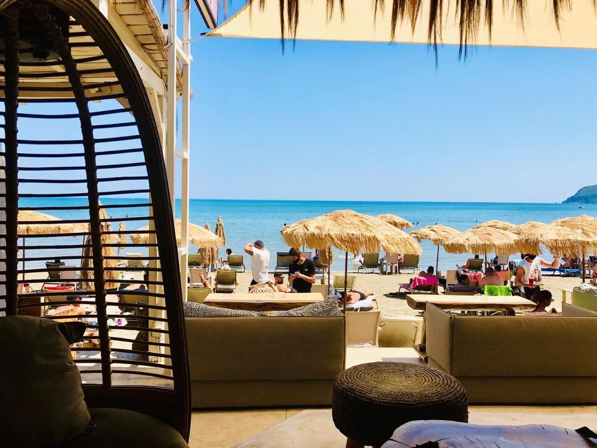 Cubaneros Holiday Inn Laganas Dış mekan fotoğraf